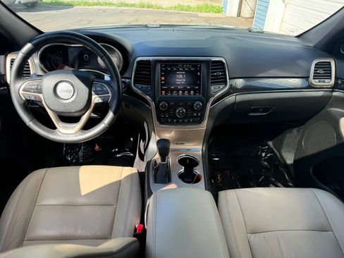 Used 2016 Jeep Grand Cherokee Limited 75th Anniversary AWD/4WD image 11