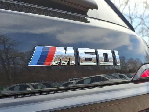 Used 2025 BMW X7 M60i AWD/4WD image 31