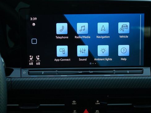 Used 2024 Volkswagen Golf R image 16