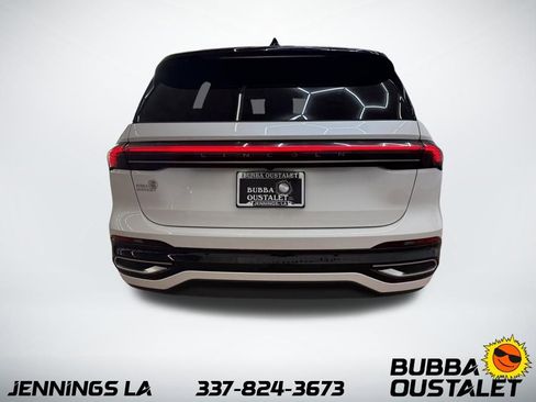 Used 2025 Lincoln Nautilus Reserve image 4