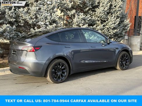 Used 2023 Tesla Model Y Long Range image 10