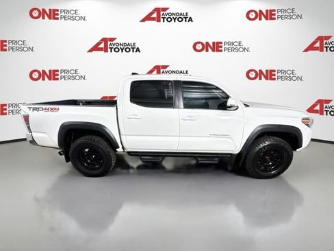Certified 2021 Toyota Tacoma TRD Off-Road AWD/4WD image 9