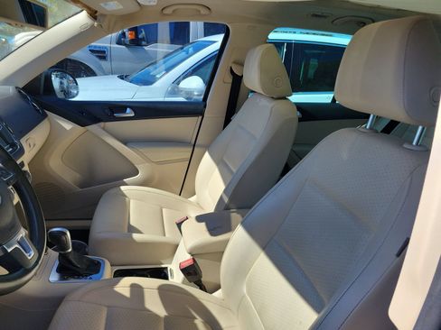 Used 2017 Volkswagen Tiguan Wolfsburg Edition FWD image 11