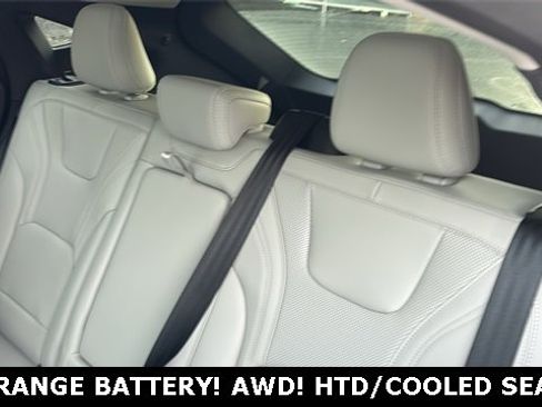 New 2025 Ford Mustang Mach-E Premium image 25