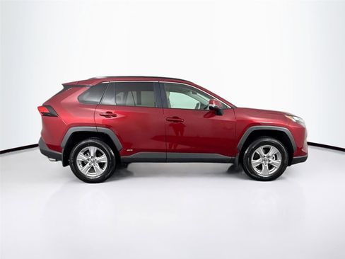 Certified 2022 Toyota RAV4 XLE image 9