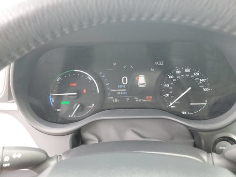 Certified 2025 Toyota Sienna XLE w/ XLE Plus Package AWD/4WD image 20