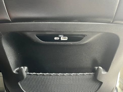 Used 2023 Chrysler Pacifica Touring-L FWD image 26
