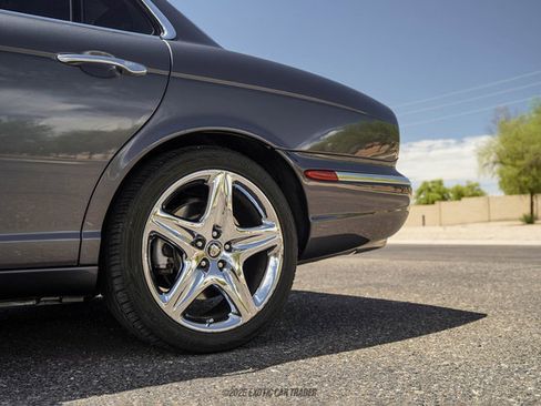 Used 2006 Jaguar XJ8 RWD image 71