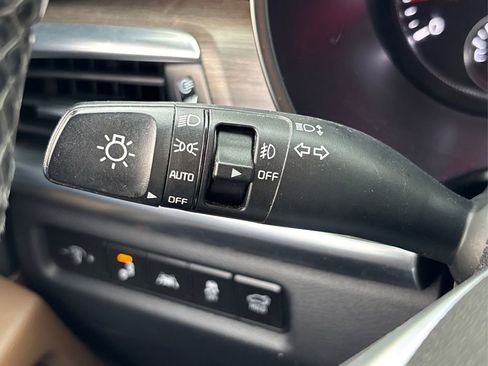 Used 2022 Kia Telluride SX w/ SX Prestige Package image 24