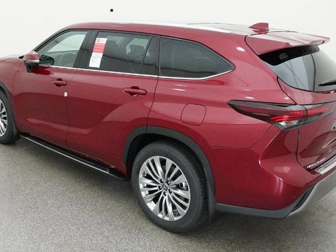 New 2026 Toyota Highlander Platinum AWD/4WD image 42