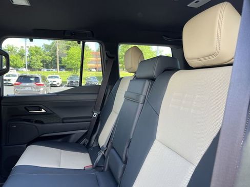 Certified 2025 Lexus GX 550 AWD/4WD image 21