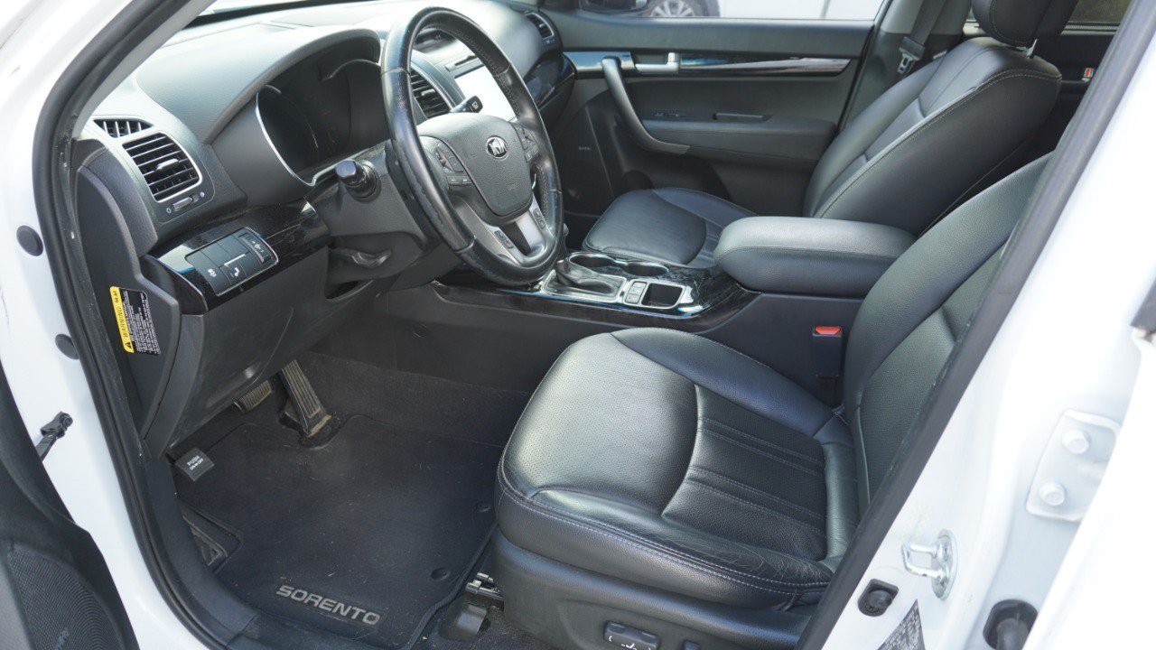 Used 2015 Kia Sorento EX w/ EX V6 Touring Package FWD image 10