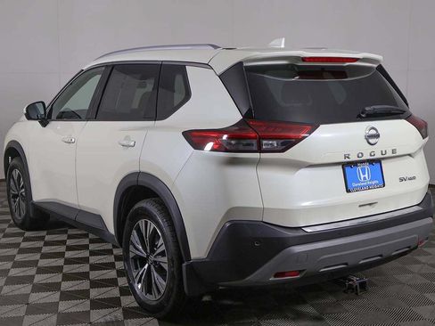 Used 2021 Nissan Rogue SV w/ Premium Package AWD/4WD image 10