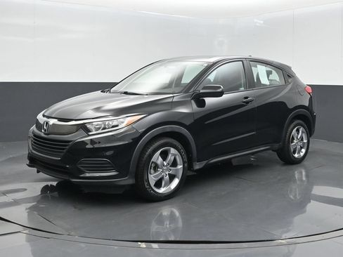 Certified 2022 Honda HR-V LX image 1