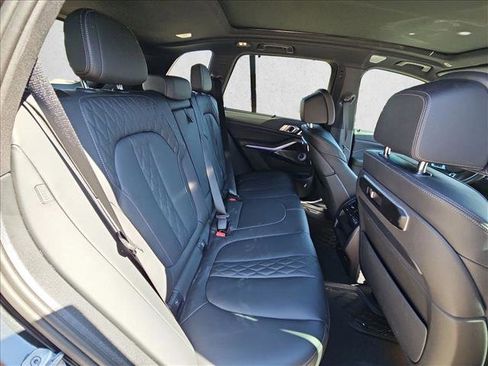 Used 2025 BMW X5 M60i w/ Executive Package image 19