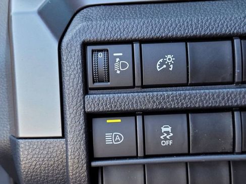 New 2024 Toyota Tacoma SR5 AWD/4WD image 32