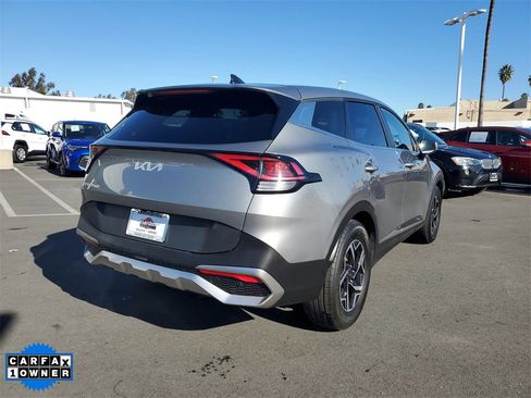 Used 2023 Kia Sportage LX image 4