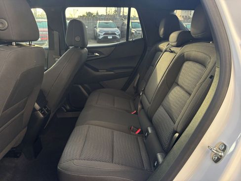 Used 2025 Chevrolet Equinox LT AWD/4WD image 25