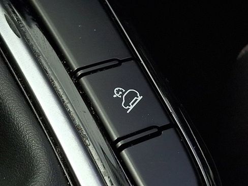 Used 2025 Kia Seltos S FWD image 24
