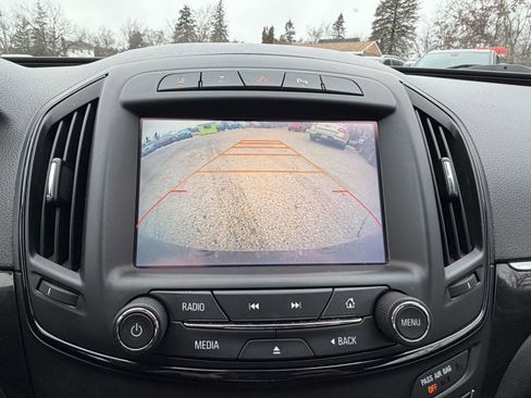 Used 2017 Buick Regal Premium w/ Driver Confidence Package #2 image 18