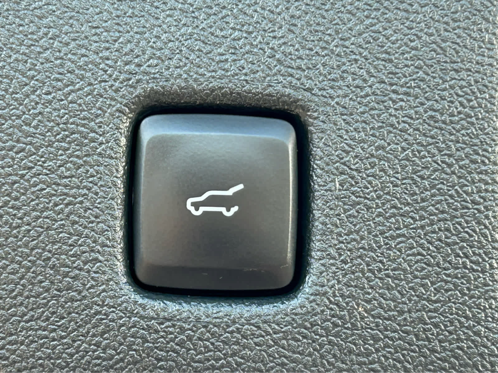Used 2023 Ford Escape ST-Line w/ Tech Pack #1 FWD image 9