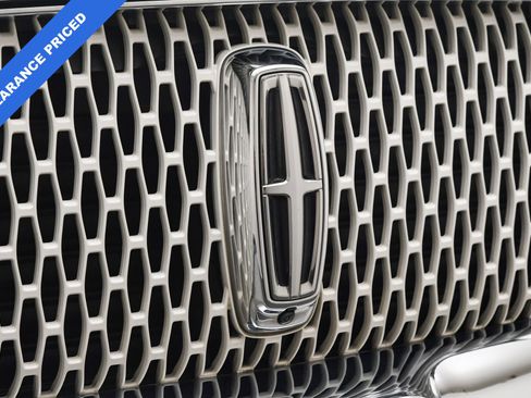 Used 2022 Lincoln Navigator Reserve image 29