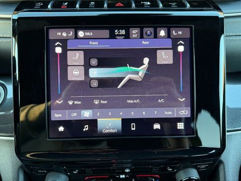 Used 2021 Jeep Grand Cherokee L Laredo image 27
