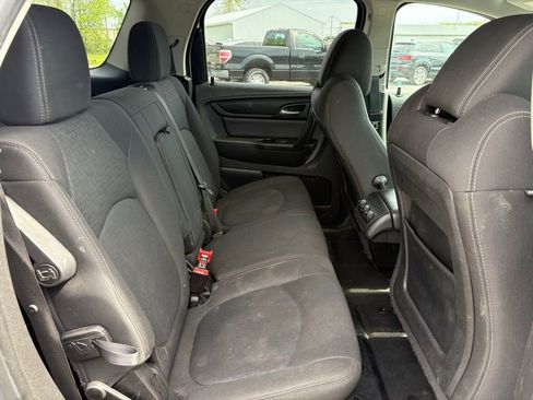 Used 2016 GMC Acadia SLE AWD/4WD image 14