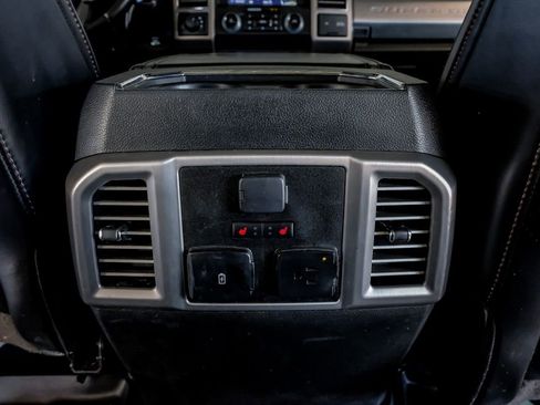 Used 2020 Ford F250 Platinum w/ FX4 Off-Road Package image 36