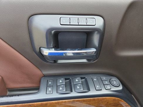 Used 2019 Chevrolet Silverado 2500 High Country w/ Duramax Plus Package image 14