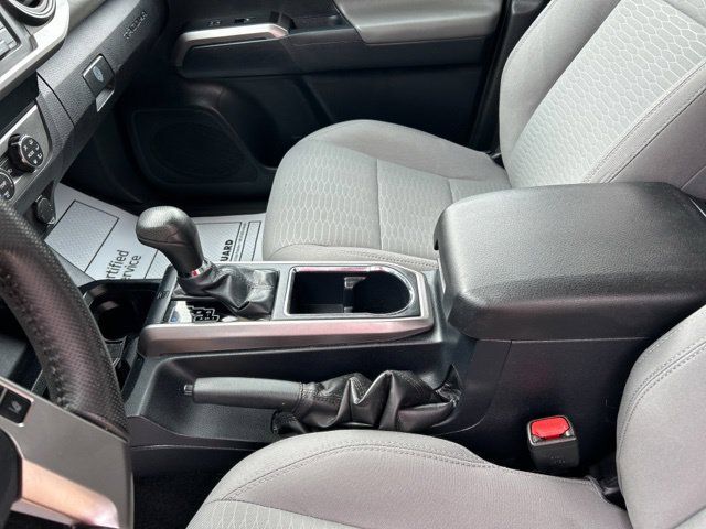 Used 2019 Toyota Tacoma SR5 AWD/4WD image 28