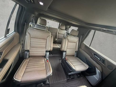 Used 2026 GMC Yukon Denali Ultimate AWD/4WD image 22