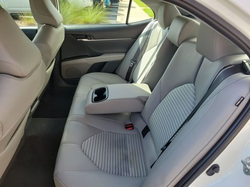 Used 2023 Toyota Camry SE AWD/4WD image 28
