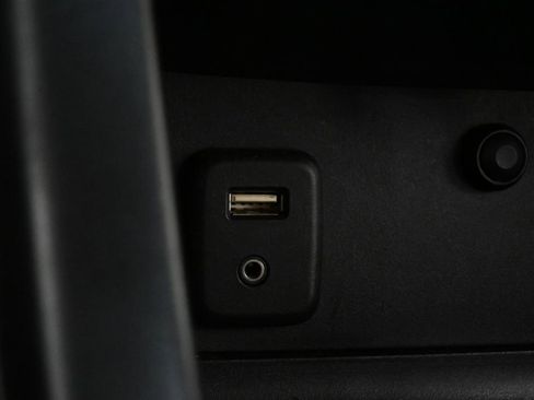 Used 2018 Chevrolet Colorado ZR2 w/ LPO, Premium Interior Package AWD/4WD image 30