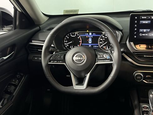 Used 2023 Nissan Altima 2.0 SR image 35