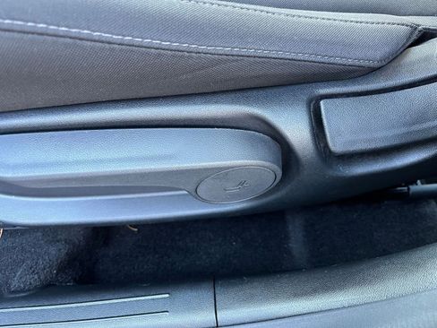 Used 2025 Hyundai Elantra SEL image 23