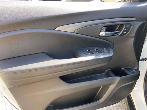Certified 2022 Honda Pilot Special Edition image 13