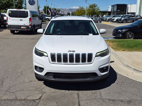 Used 2020 Jeep Cherokee Latitude Plus w/ Cold Weather Group AWD/4WD image 11