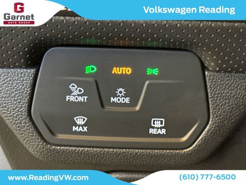 Used 2025 Volkswagen Atlas Cross Sport SE AWD/4WD image 30