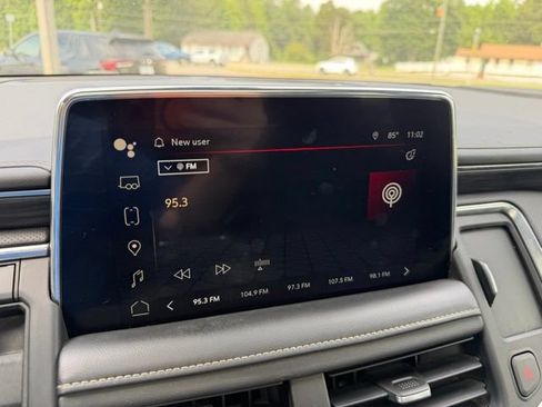 Used 2022 GMC Yukon SLT w/ SLT Premium Package AWD/4WD image 32