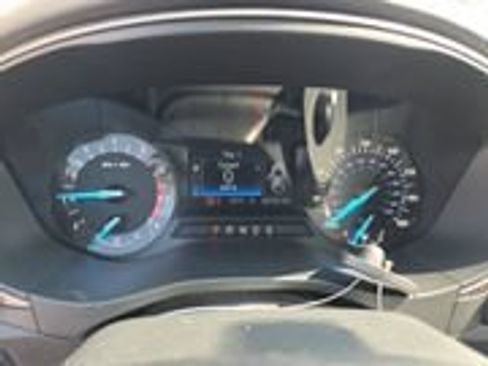 Used 2017 Ford Fusion SE AWD/4WD image 5