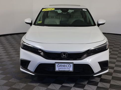 Used 2024 Honda Civic EX-L image 3