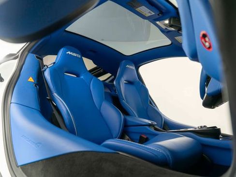 Used 2022 McLaren GT image 24