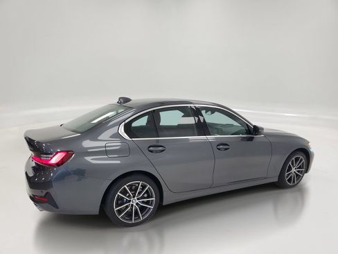 Used 2022 BMW 330i xDrive Sedan w/ Convenience Package AWD/4WD image 4