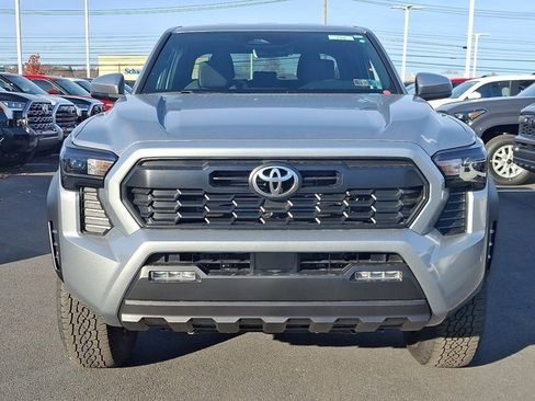 New 2025 Toyota Tacoma SR image 2