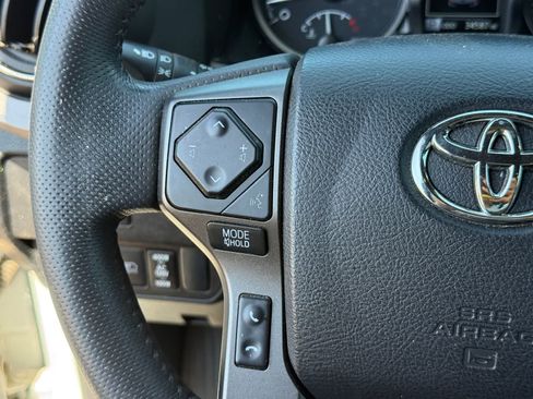 Used 2023 Toyota Tacoma TRD Off-Road w/ Advanced Technology Package AWD/4WD image 16