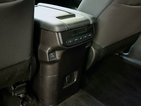 Used 2025 Toyota Grand Highlander AWD Hybrid image 28