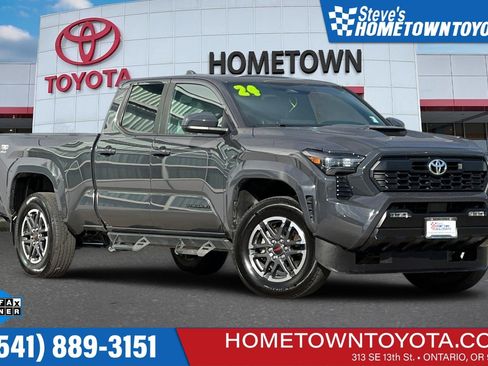 Used 2024 Toyota Tacoma TRD Sport image 1
