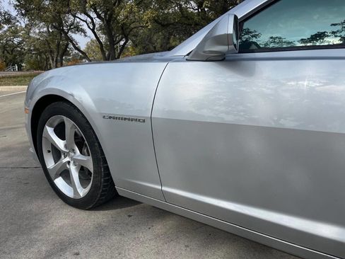 Used 2013 Chevrolet Camaro SS image 13