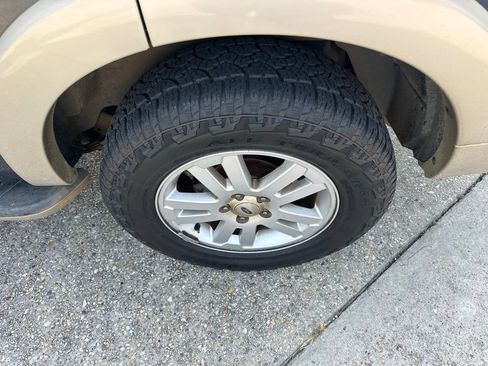 Used 2010 Ford Explorer Eddie Bauer RWD image 17